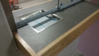 Cashpoint transaction window 43
