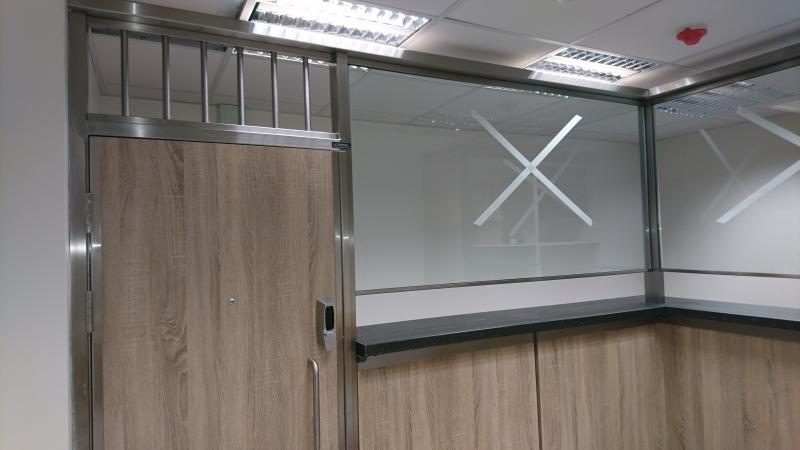 Glazed screens 3