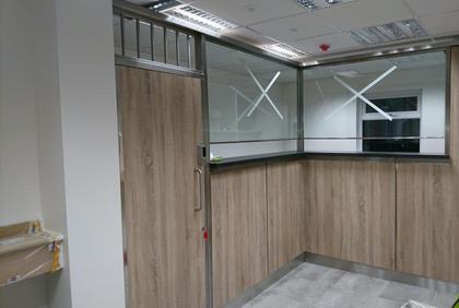 Glazed screens 1