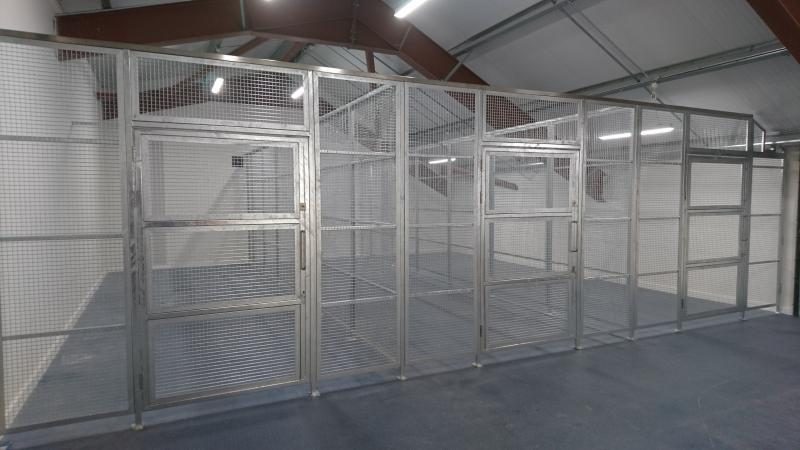 Secure cage units 7