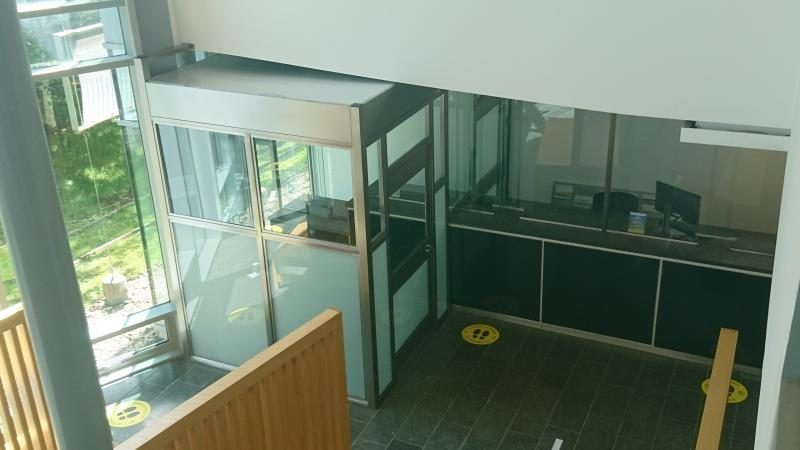 Secure meeting lobby 65
