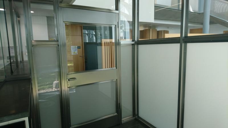 Secure meeting lobby 54